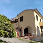 Via Gorizia 8 Semesterbostad Cecina (Livorno)