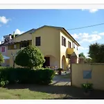 Via Gorizia 8 *